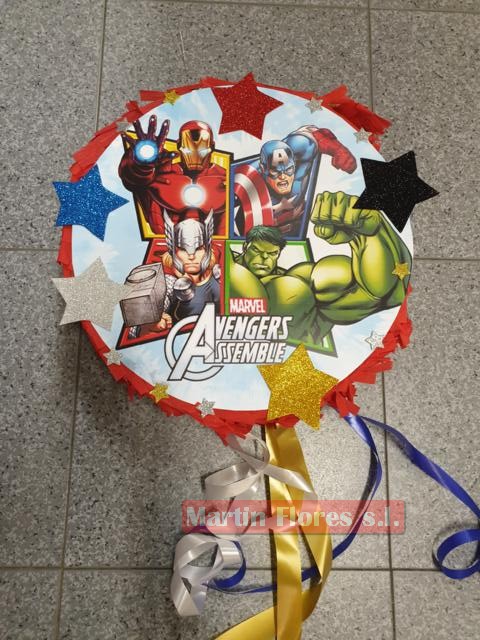 Piñata avengers  Piñata de super heroes, Piñatas de spiderman